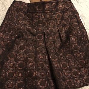 🎭ANN TAYLOR🎭METALLIC MEDALLION PRINTED SKIRT🎭